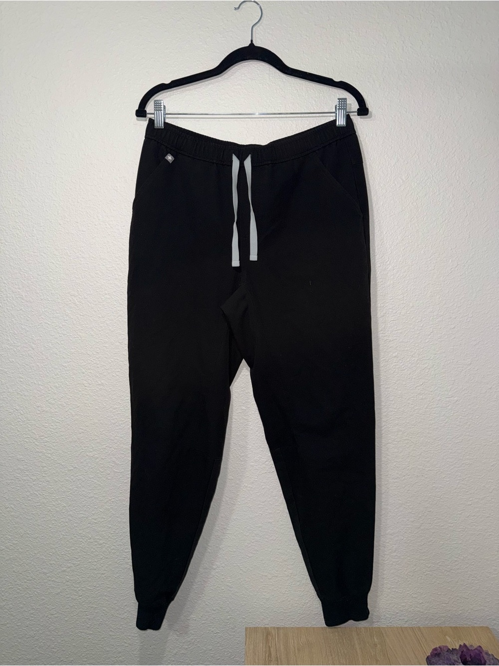 Figs Men's Black Jogger Sweatpants with Gray Drawstring